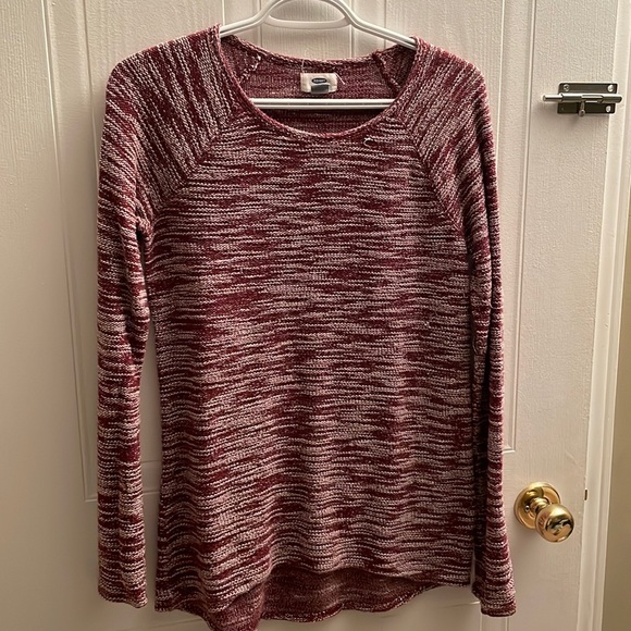 Distressed old navy sweater - Picture 1 of 2